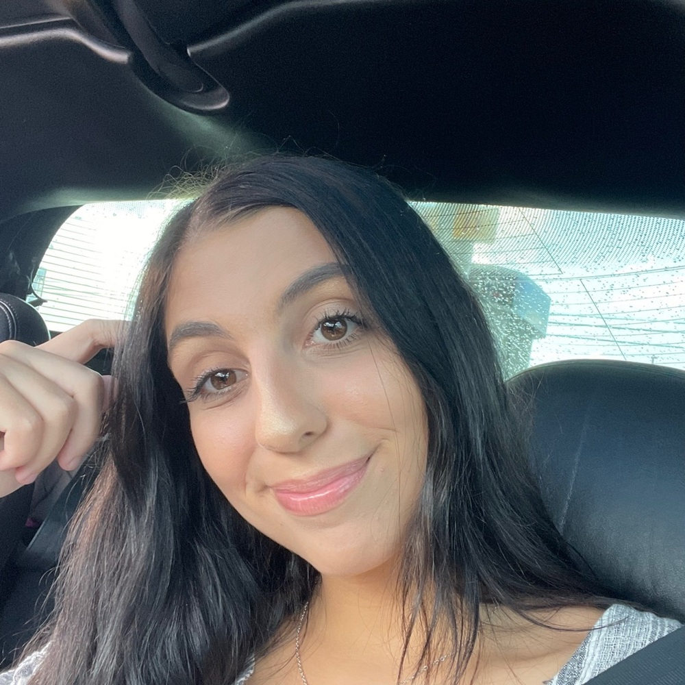 Meet your Posher, Andrea